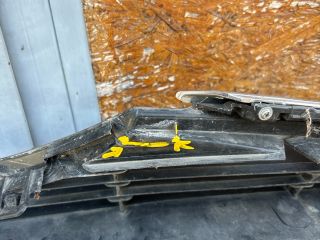 bontott TOYOTA YARIS Hűtőrács