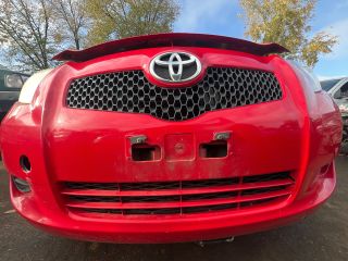 bontott TOYOTA YARIS Hűtőrács