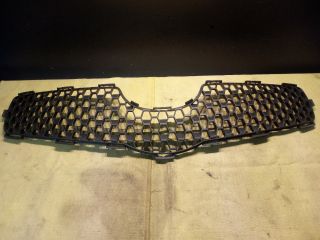 bontott TOYOTA YARIS Hűtőrács