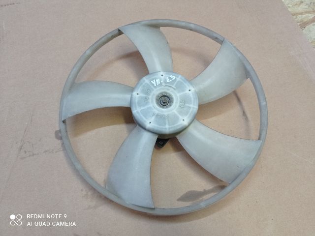 bontott TOYOTA YARIS Hűtőventilátor Motor