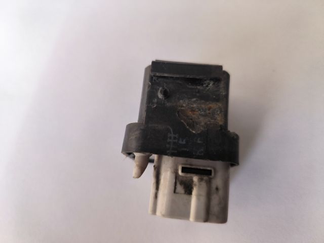 bontott TOYOTA YARIS Izzító Relé