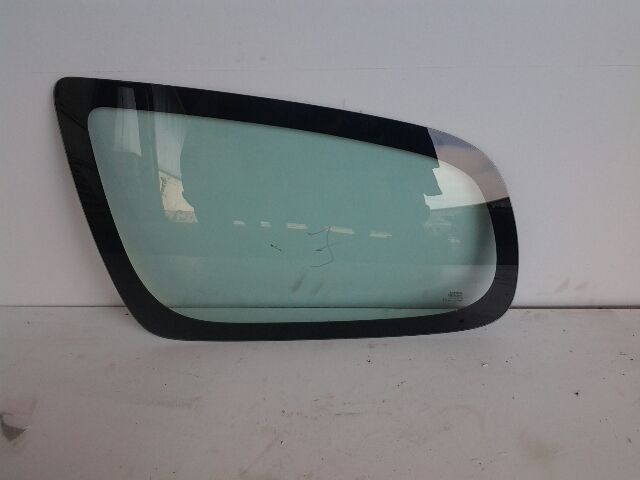 bontott TOYOTA YARIS Jobb C Oszlop Oldalablak Üveg