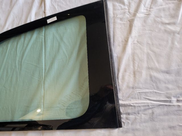 bontott TOYOTA YARIS Jobb C Oszlop Oldalablak Üveg