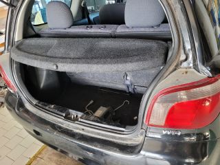 bontott TOYOTA YARIS Jobb C Oszlop Oldalablak Üveg