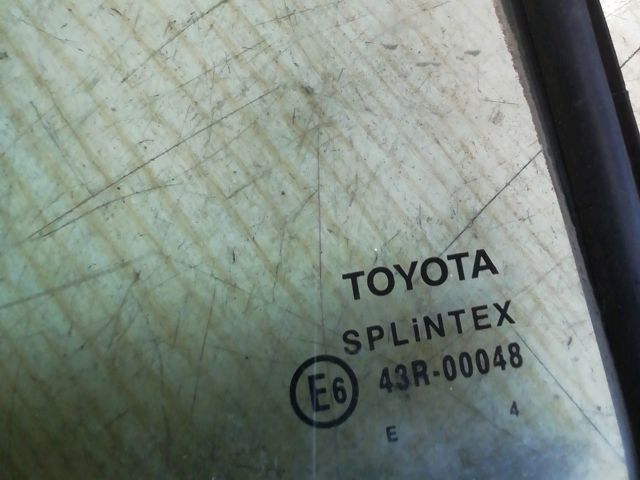 bontott TOYOTA YARIS Jobb C Oszlop Oldalablak Üveg