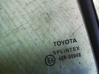 bontott TOYOTA YARIS Jobb C Oszlop Oldalablak Üveg