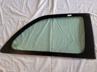 bontott TOYOTA YARIS Jobb C Oszlop Oldalablak Üveg