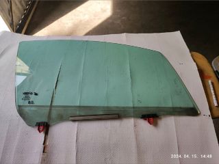 bontott TOYOTA YARIS Jobb első Ablak