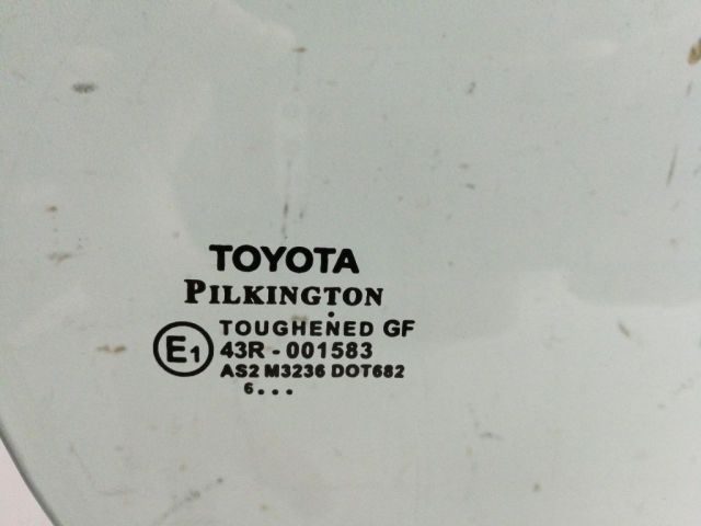 bontott TOYOTA YARIS Jobb első Ablak