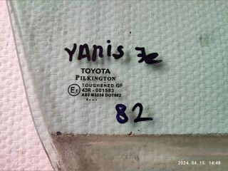 bontott TOYOTA YARIS Jobb első Ablak