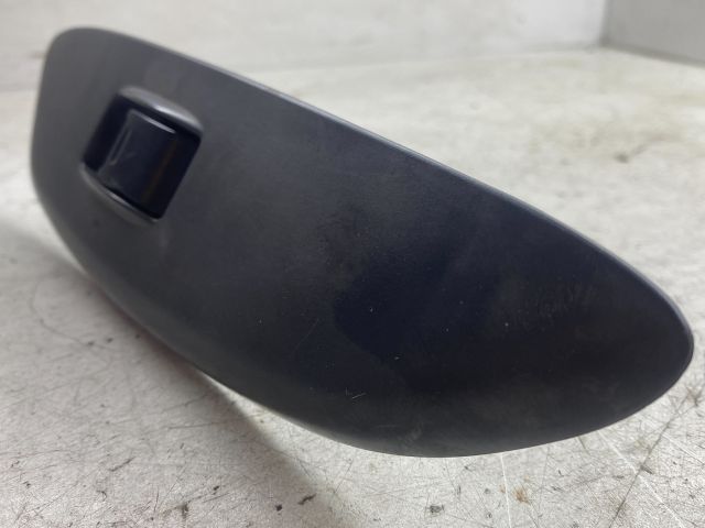 bontott TOYOTA YARIS Jobb első Ablakemelő Kapcsoló