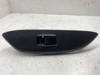 bontott TOYOTA YARIS Jobb első Ablakemelő Kapcsoló