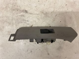 bontott TOYOTA YARIS Jobb első Ablakemelő Kapcsoló