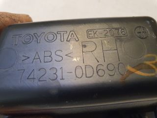 bontott TOYOTA YARIS Jobb első Ablakemelő Kapcsoló