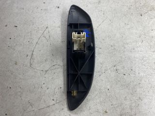 bontott TOYOTA YARIS Jobb első Ablakemelő Kapcsoló