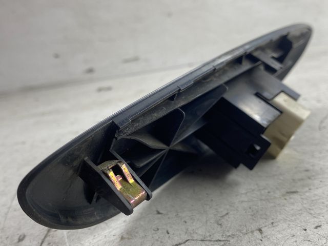 bontott TOYOTA YARIS Jobb első Ablakemelő Kapcsoló