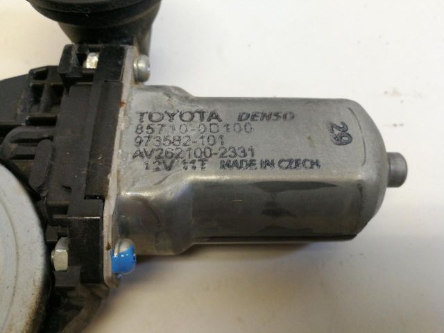 bontott TOYOTA YARIS Jobb első Ablakemelő Motor