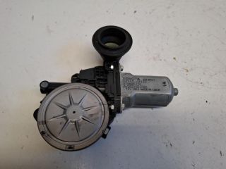 bontott TOYOTA YARIS Jobb első Ablakemelő Motor