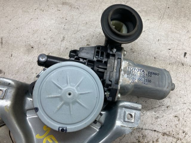 bontott TOYOTA YARIS Jobb első Ablakemelő Szerkezet (Elektromos)