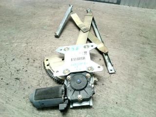 bontott TOYOTA YARIS Jobb első Ablakemelő Szerkezet (Elektromos)