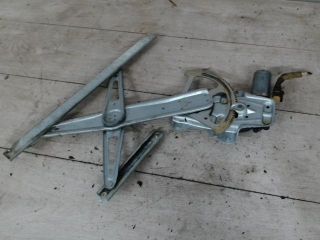 bontott TOYOTA YARIS Jobb első Ablakemelő Szerkezet (Elektromos)