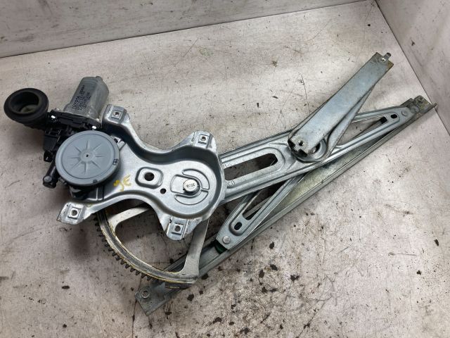 bontott TOYOTA YARIS Jobb első Ablakemelő Szerkezet (Elektromos)