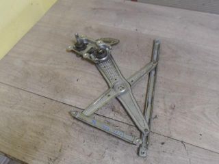 bontott TOYOTA YARIS Jobb első Ablakemelő Szerkezet (Mechanikus)