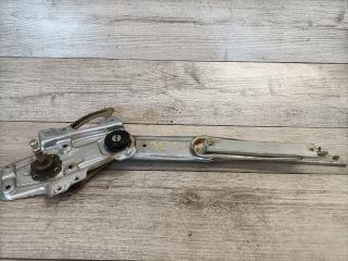 bontott TOYOTA YARIS Jobb első Ablakemelő Szerkezet (Mechanikus)