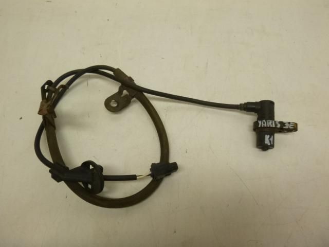 bontott TOYOTA YARIS Jobb első ABS Jeladó