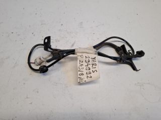 bontott TOYOTA YARIS Jobb első ABS Jeladó