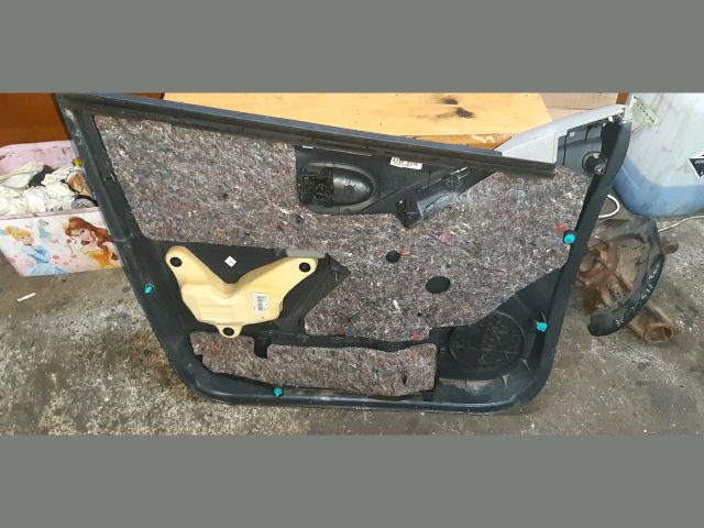 bontott TOYOTA YARIS Jobb első Ajtó Kárpit