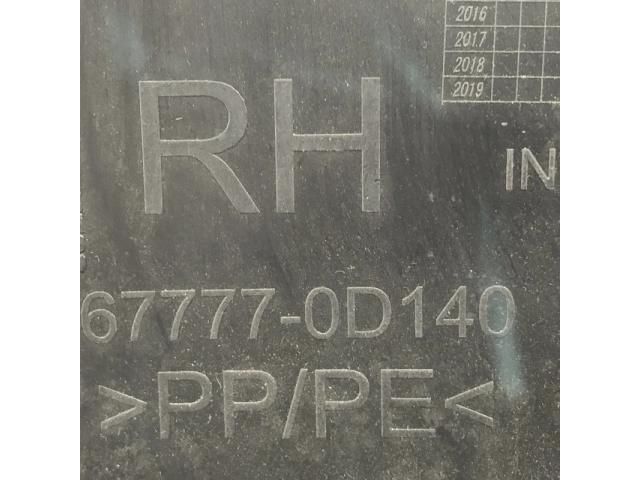 bontott TOYOTA YARIS Jobb első Ajtó Kárpit