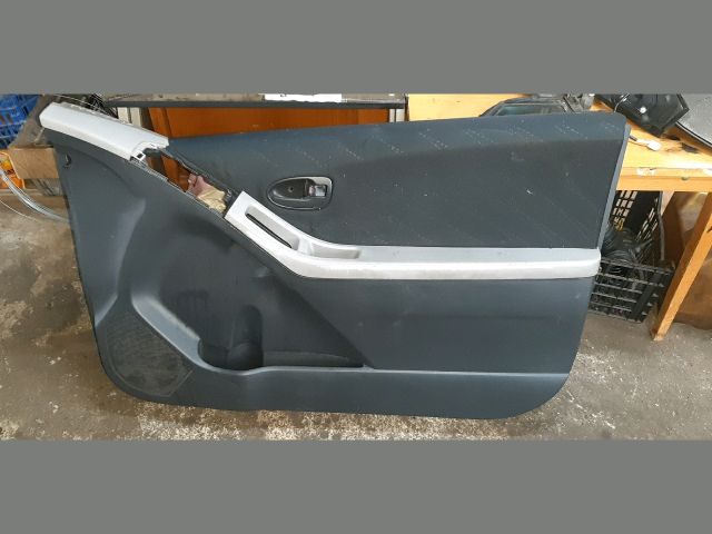 bontott TOYOTA YARIS Jobb első Ajtó Kárpit