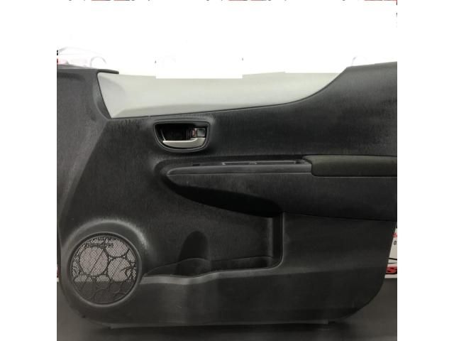 bontott TOYOTA YARIS Jobb első Ajtó Kárpit