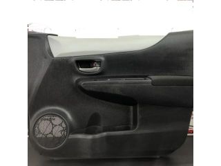 bontott TOYOTA YARIS Jobb első Ajtó Kárpit