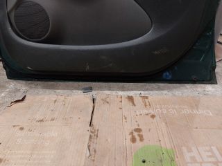 bontott TOYOTA YARIS Jobb első Ajtó (Részeivel)