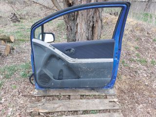 bontott TOYOTA YARIS Jobb első Ajtó (Részeivel)