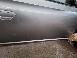 bontott TOYOTA YARIS Jobb első Ajtó (Részeivel)