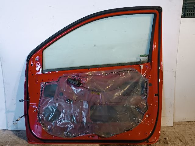 bontott TOYOTA YARIS Jobb első Ajtó (Részeivel)