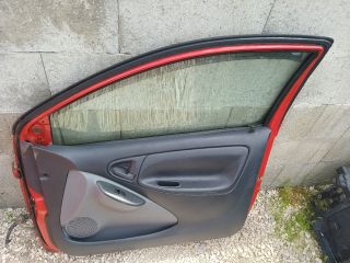 bontott TOYOTA YARIS Jobb első Ajtó (Részeivel)