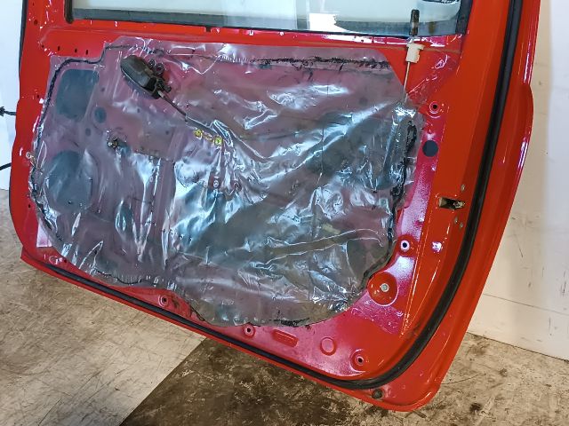 bontott TOYOTA YARIS Jobb első Ajtó (Részeivel)