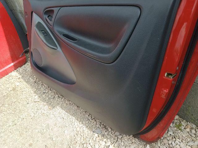 bontott TOYOTA YARIS Jobb első Ajtó (Részeivel)