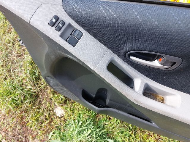bontott TOYOTA YARIS Jobb első Ajtó (Részeivel)