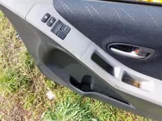 bontott TOYOTA YARIS Jobb első Ajtó (Részeivel)