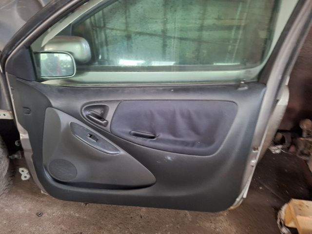 bontott TOYOTA YARIS Jobb első Ajtó (Részeivel)