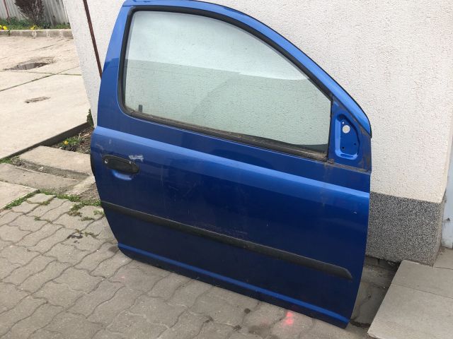 bontott TOYOTA YARIS Jobb első Ajtó (Üres lemez)