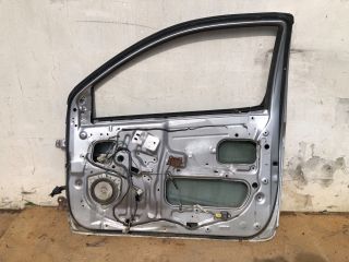 bontott TOYOTA YARIS Jobb első Ajtó (Üres lemez)