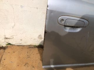 bontott TOYOTA YARIS Jobb első Ajtó (Üres lemez)