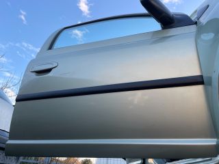 bontott TOYOTA YARIS Jobb első Ajtó (Üres lemez)