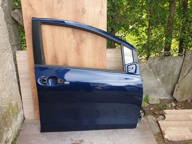 bontott TOYOTA YARIS Jobb első Ajtó (Üres lemez)
